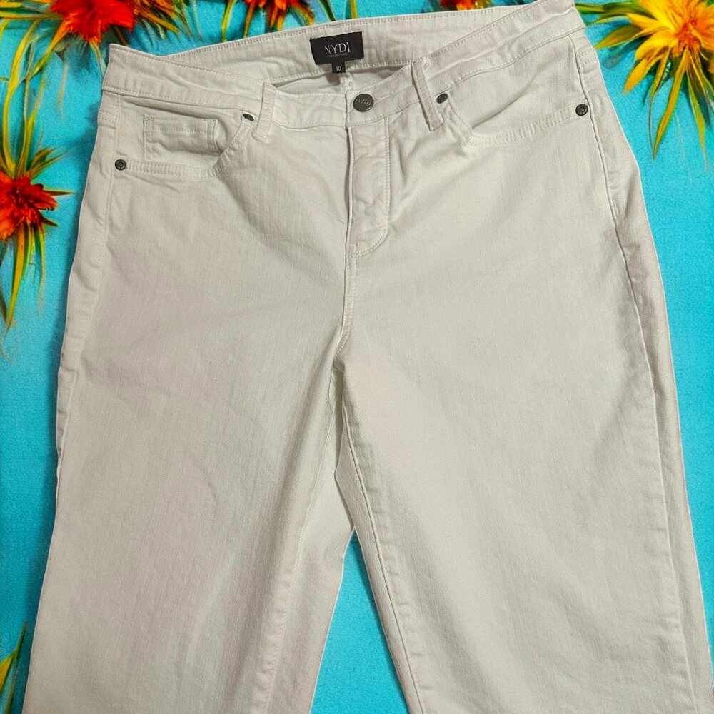NYDJ Palmas Shorts, New Without Tags Size 10